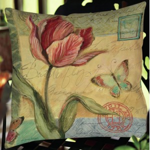 August Grove Loretta Tulip Indoor/Outdoor Throw Pillow AGGR6380